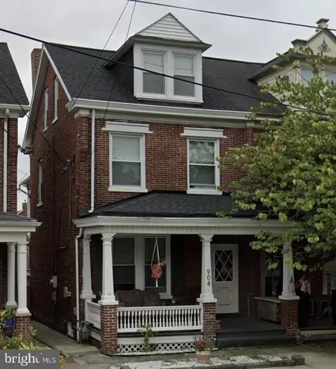 904 Locust St, Columbia, PA 17512
