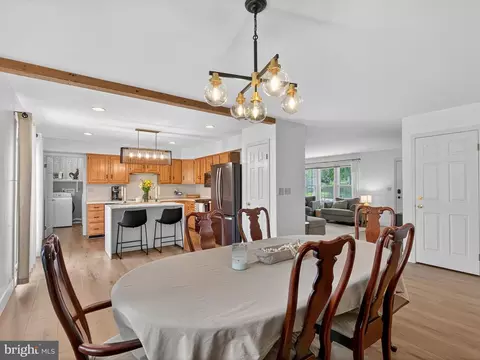 Dining - 27 Diane Ave, Lititz, PA 17543 photo 4 of 4