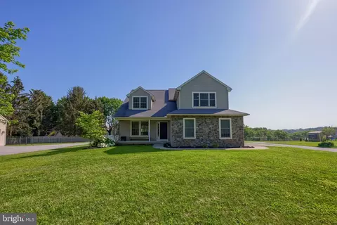631 Owl Hill Rd, Lititz, PA 17543 photo 2