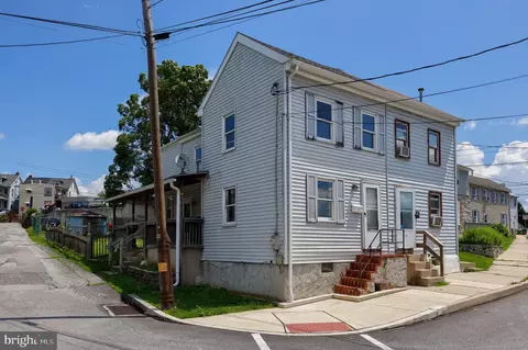 521 Concord Ln, Columbia, PA 17512