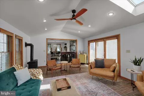 Entry Way - 208 Queens Gate Rd, Lititz, PA 17543 photo 3 of 11