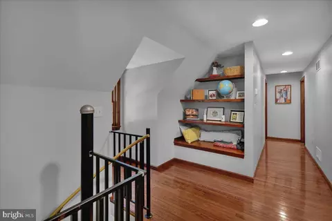 Entry Way - 208 Queens Gate Rd, Lititz, PA 17543 photo 11 of 11