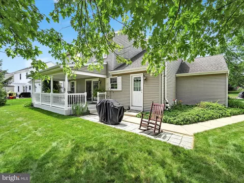 Exterior - 138 Laurie Ln, Lititz, PA 17543 photo 10 of 11