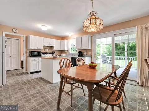Dining - 138 Laurie Ln, Lititz, PA 17543 photo 1 of 2