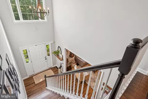Entry Way - 15 Limestone Ct, Lititz, PA 17543 photo 8 of 10