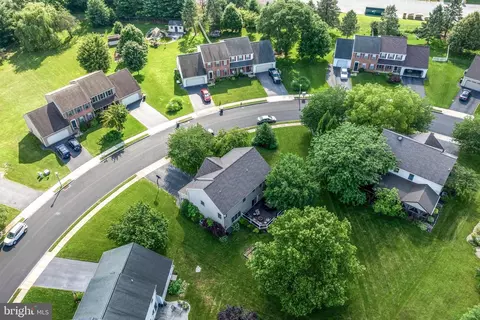 View/Area - 15 Limestone Ct, Lititz, PA 17543 photo 6 of 6