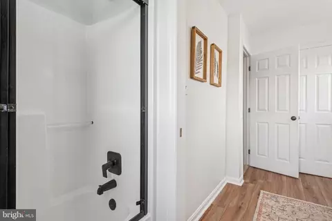 Entry Way - 15 Limestone Ct, Lititz, PA 17543 photo 10 of 10