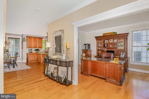 Entry Way - 317 Cobblers Ct, Lititz, PA 17543 photo 2 of 2