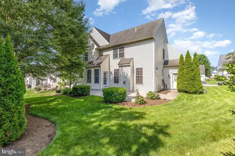 Exterior - 317 Cobblers Ct, Lititz, PA 17543 photo 5 of 5