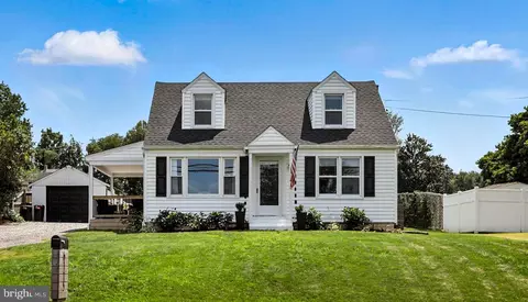 6115 Division Hwy, Narvon, PA 17555