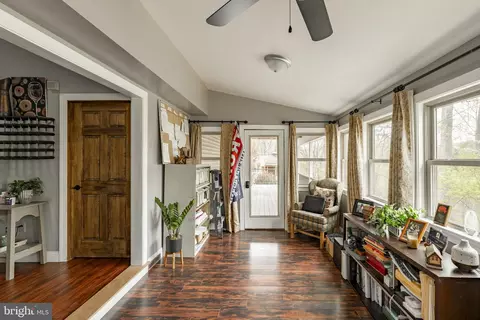 Entry Way - 21 Martic Forge Loop, Pequea, PA 17565 photo 4 of 11