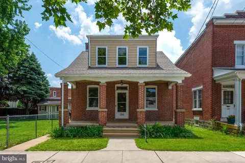 136 142 Fairview Ave, Lancaster, PA 17603