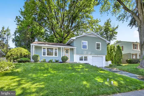 341 Ashford Dr, Lancaster, PA 17601