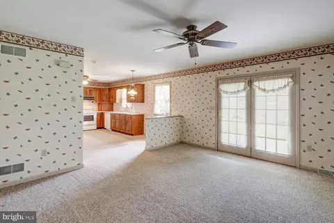 Living - 7 Kurtz Dr, Lititz, PA 17543 photo 1 of 1