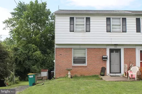 1572 Temple Ave, Lancaster, PA 17603