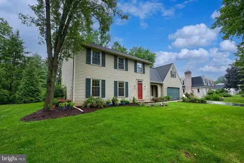 429 Wetherburn Dr, Lancaster, PA 17601