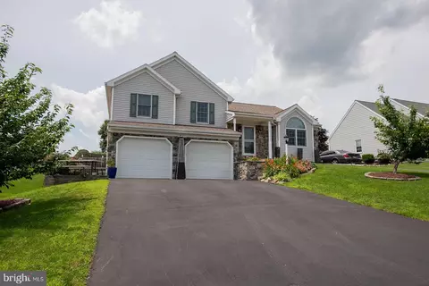34 Shefford Dr, Elizabethtown, PA 17022