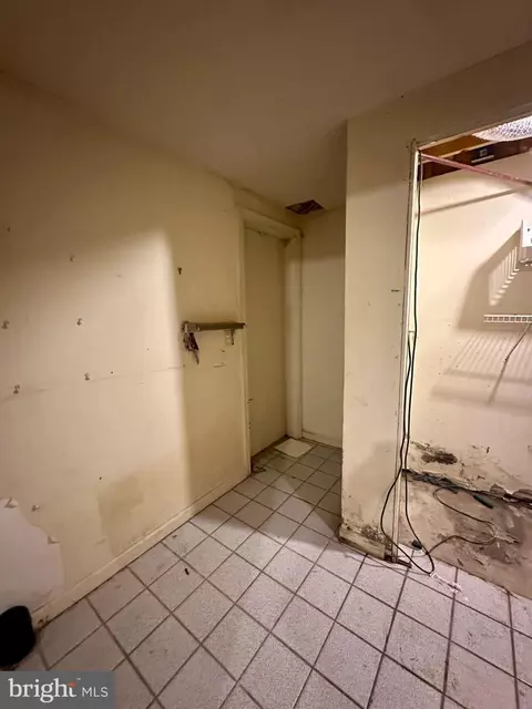 Entry Way - 42 Brookfield Rd, Lititz, PA 17543 photo 3 of 3