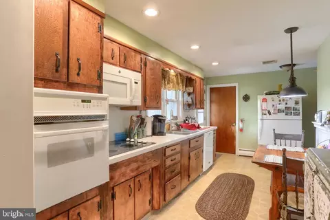 3 Pfautz Ave, Lititz, PA 17543 photo 11