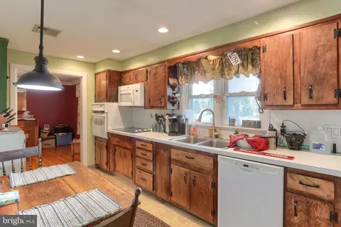 3 Pfautz Ave, Lititz, PA 17543 photo 13