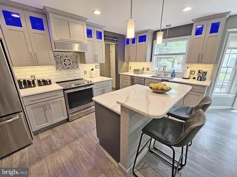 Kitchen - 14 Crimson Ln, Lititz, PA 17543 photo 4 of 6