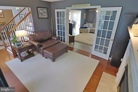 Entry Way - 14 Crimson Ln, Lititz, PA 17543 photo 4 of 4