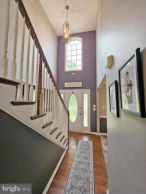 Entry Way - 14 Crimson Ln, Lititz, PA 17543 photo 1 of 4