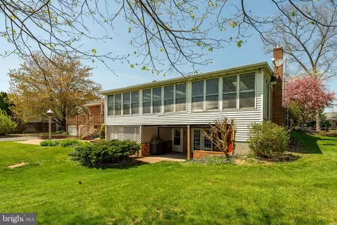 Exterior - 38 Skyview Ln, Lititz, PA 17543 photo 7 of 11