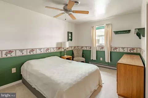 Bedroom - 38 Skyview Ln, Lititz, PA 17543 photo 3 of 7