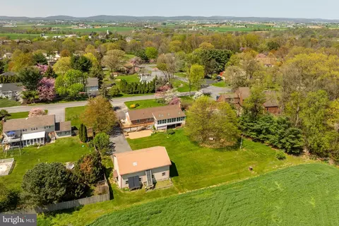 View/Area - 38 Skyview Ln, Lititz, PA 17543 photo 4 of 6