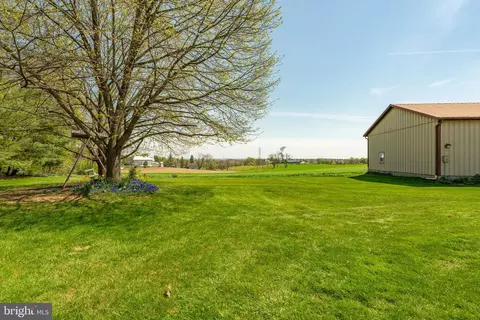 Exterior - 38 Skyview Ln, Lititz, PA 17543 photo 8 of 11