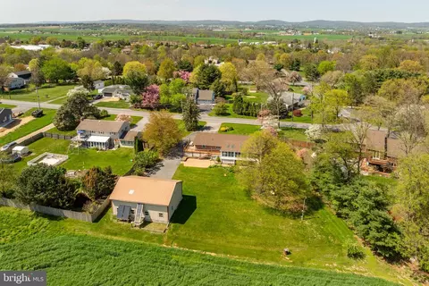 View/Area - 38 Skyview Ln, Lititz, PA 17543 photo 3 of 6