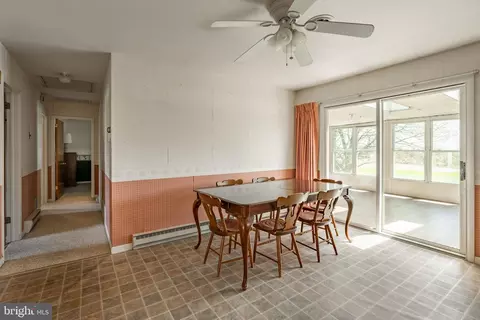 Dining - 38 Skyview Ln, Lititz, PA 17543 photo 1 of 2