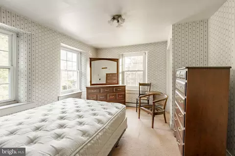 Bedroom - 1407 Brunnerville Rd, Lititz, PA 17543 photo 5 of 7