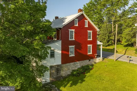 Exterior - 1407 Brunnerville Rd, Lititz, PA 17543 photo 5 of 8