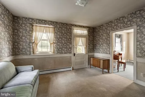 Living - 1407 Brunnerville Rd, Lititz, PA 17543 photo 2 of 4