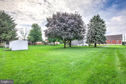 635 W Orange St, Lititz, PA 17543 photo 28