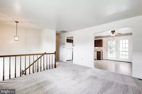635 W Orange St, Lititz, PA 17543 photo 5