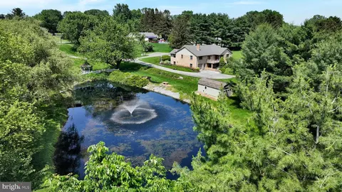View/Area - 10 Farm Ln # A, Lititz, PA 17543 photo 4 of 4