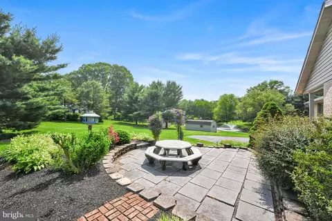 Exterior - 10 Farm Ln # A, Lititz, PA 17543 photo 5 of 8