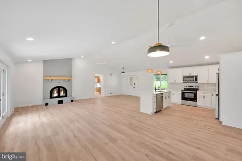 Living - 10 Farm Ln # A, Lititz, PA 17543 photo 3 of 4