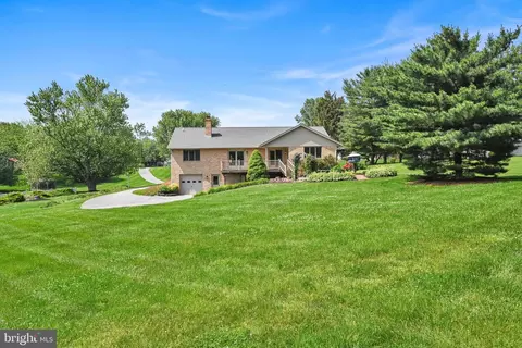 Other - 10 Farm Ln # A, Lititz, PA 17543 photo 18 of 20