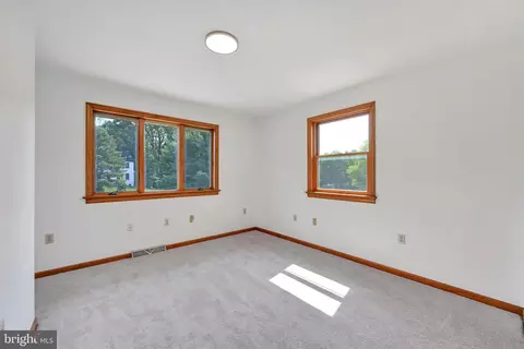 Bedroom - 10 Farm Ln # A, Lititz, PA 17543 photo 2 of 3
