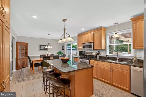 33 Cardinal Dr, Stevens, PA 17578 photo 13