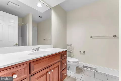 Bath - 961 Buckwalter Rd, Lititz, PA 17543 photo 3 of 4