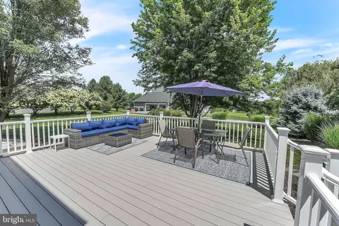 Exterior - 961 Buckwalter Rd, Lititz, PA 17543 photo 5 of 6