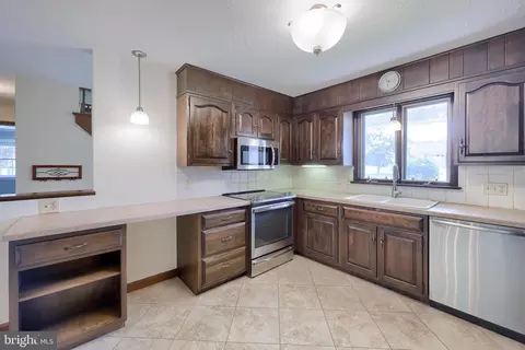Kitchen - 26 Green Acre Rd, Lititz, PA 17543 photo 1 of 1