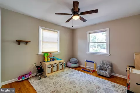 Bedroom - 404 W Marion St, Lititz, PA 17543 photo 3 of 5