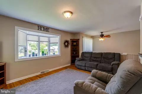 Living - 404 W Marion St, Lititz, PA 17543 photo 3 of 3