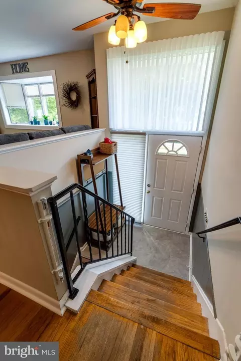 Entry Way - 404 W Marion St, Lititz, PA 17543 photo 2 of 2